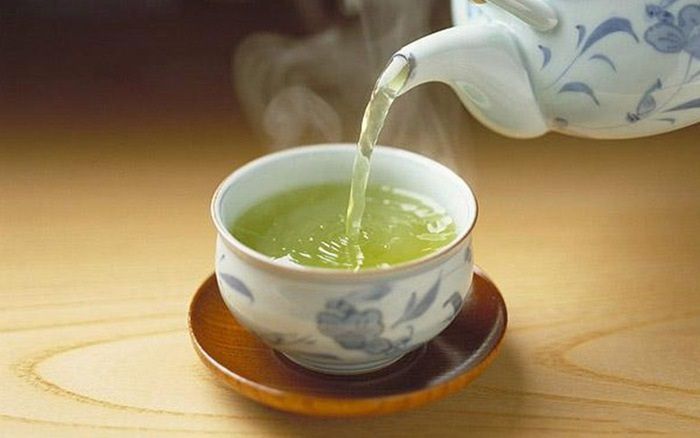 Uống một trà nóng vào mùa đông giúp cơ thể thoải mái hơn